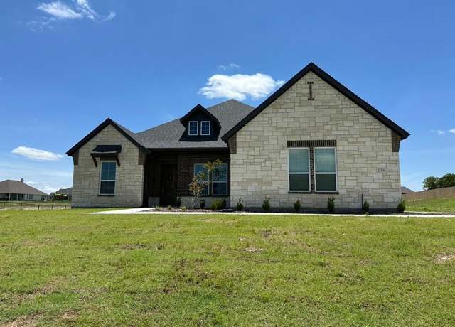 Property at 136 Llanos Dr, Decatur, TX 76234, 4 beds, 3 baths