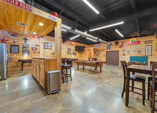 Property at 241 E Circle Dr, Coleman, TX 76834, 2 beds, 2 baths