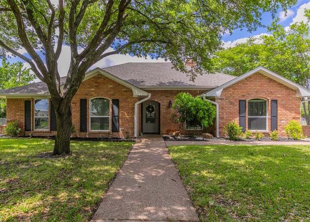 Property at 506 Lazy Acres Dr, Woodway, TX 76712, 4 beds, 2.5 baths