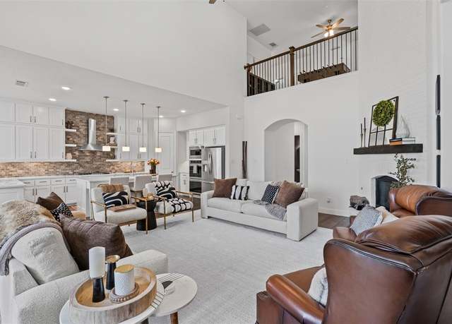 Property at 1720 Rolling Heights Ln, Fort Worth, TX 76008, 4 beds, 4.5 baths
