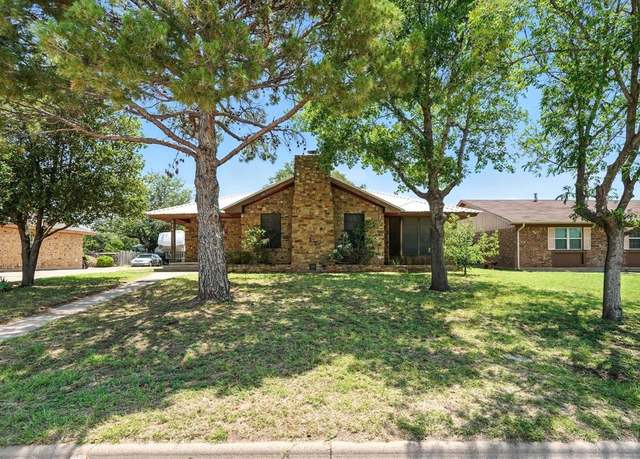 Property at 5241 Hunters Cir, Abilene, TX 79606, 3 beds, 2 baths