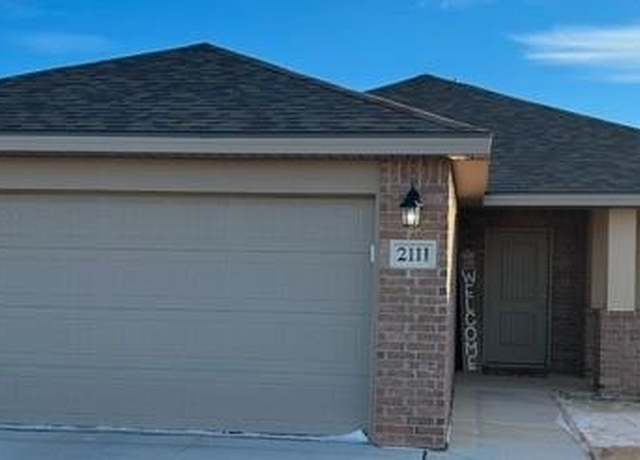 Property at 2111 135th St, Lubbock, TX 79423, 3 beds, 2 baths