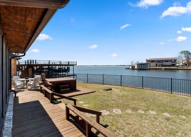 Property at 210 Hide A Way Dr, Mabank, TX 75156, 4 beds, 3.5 baths
