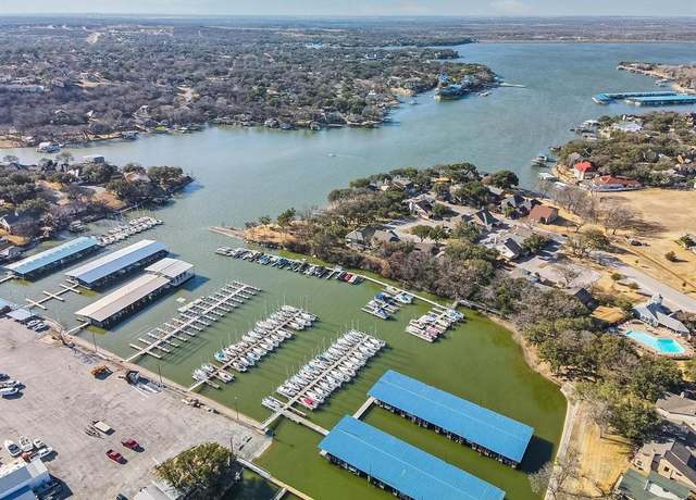 Property at 8104 Lea Shore St, Fort Worth, TX 76179, 3 beds, 2.5 baths
