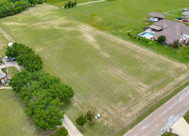 Property at 104 Green Meadow Ct, Gunter, TX 75058