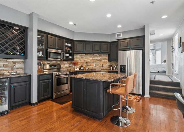 Property at 3235 Cole Ave #85, Dallas, TX 75204, 2 beds, 2.5 baths