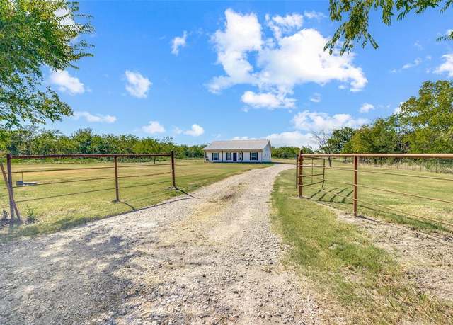 Property at 5765 County Road 107, Kaufman, TX 75142, 3 beds, 2 baths