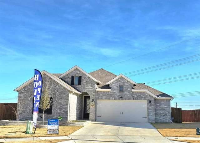 Property at 5900 Pine River Ln, Fort Worth, TX 76179, 3 beds, 2 baths