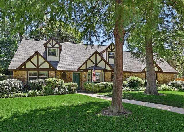Property at 4401 Longacres Ct, Arlington, TX 76016, 3 beds, 2 baths