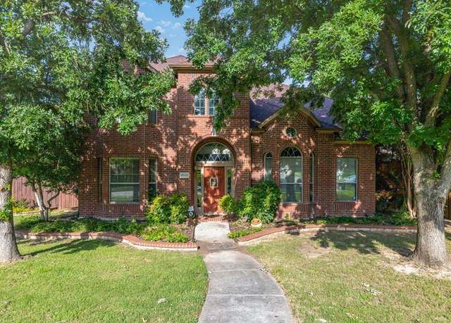 Property at 10924 Coralberry Dr, Frisco, TX 75033, 4 beds, 3.5 baths