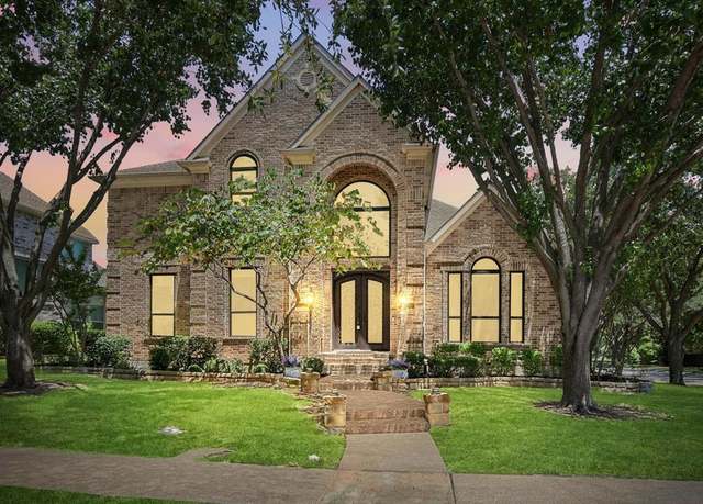 Property at 7300 Boxwood Ct, Irving, TX 75063, 5 beds, 3 baths