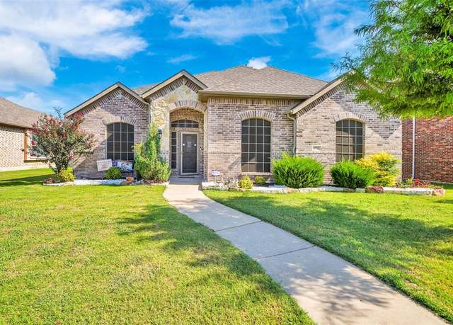 Property at 2712 Lakefield Dr, Wylie, TX 75098, 4 beds, 2 baths