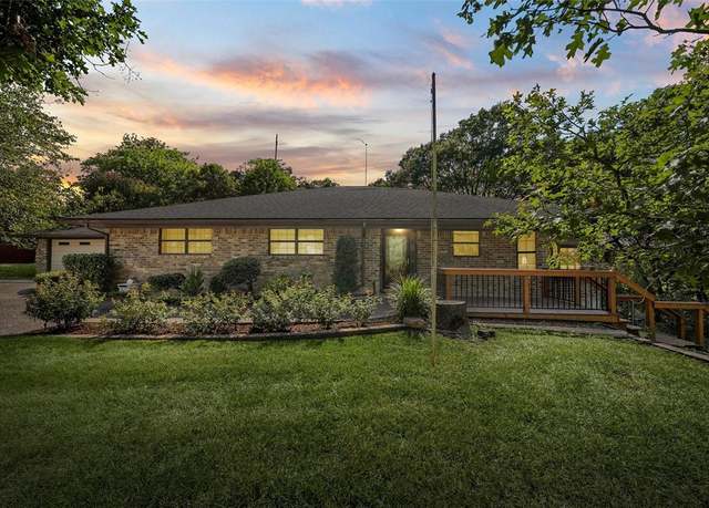Property at 7900 Fairway Rd, Woodway, TX 76712, 3 beds, 2 baths