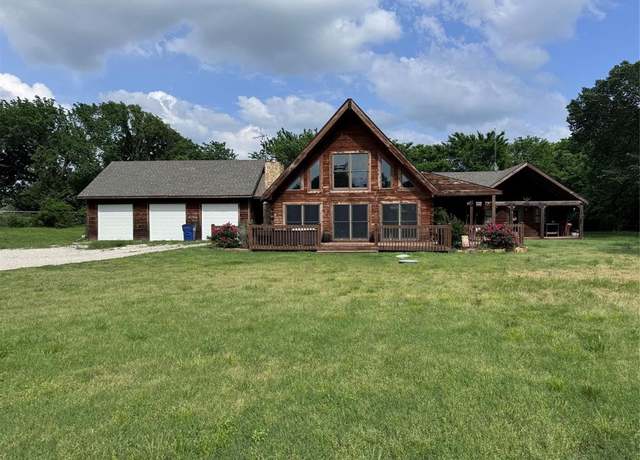 Property at 11300 Massey Rd, Pilot Point, TX 76258, 2 beds, 2.5 baths