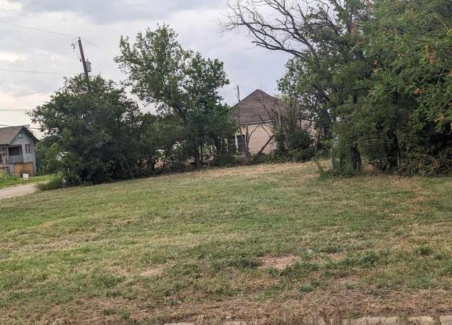 Property at 416 W 2nd St, Coleman, TX 76834