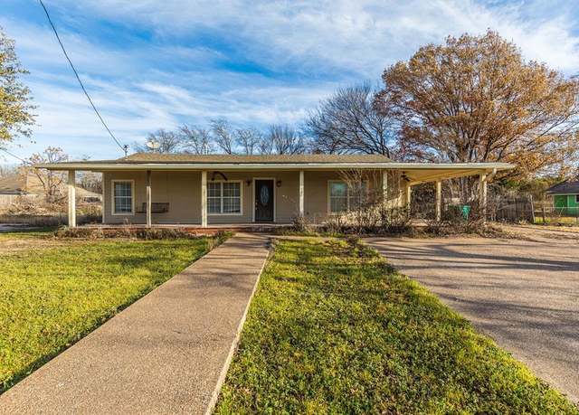 Property at 109 E Frost St, Lacy Lakeview, TX 76705, 3 beds, 2 baths