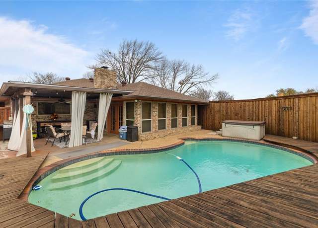 Property at 1925 Aspen Dr, Lewisville, TX 75077, 3 beds, 2 baths
