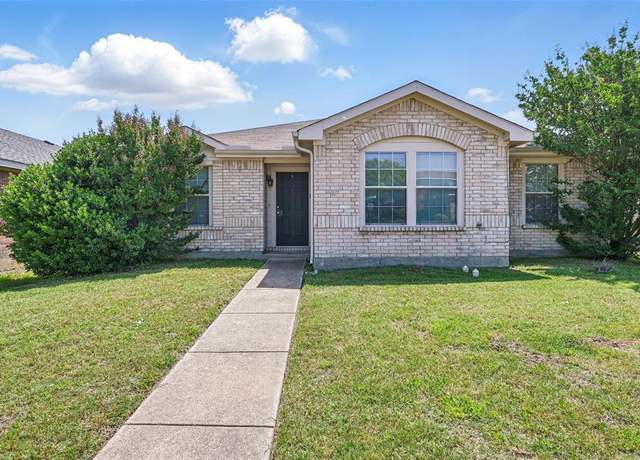 Property at 2712 Murphy Dr, Lancaster, TX 75134, 3 beds, 2 baths