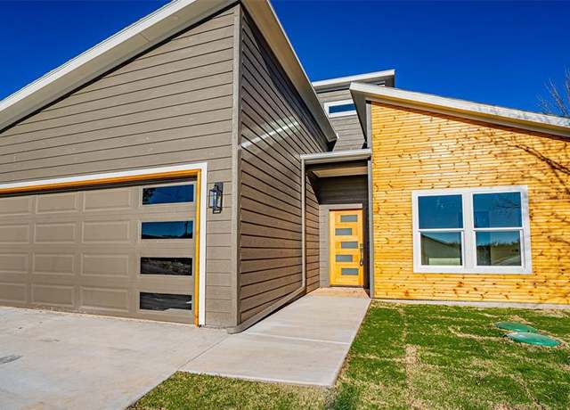 Property at 3320 Brazos River Dr, Granbury, TX 76048, 3 beds, 2 baths
