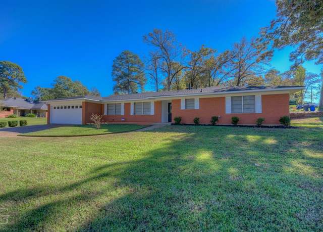 Property at 2519 Lakecrest Dr, Shreveport, LA 71109, 3 beds, 2 baths