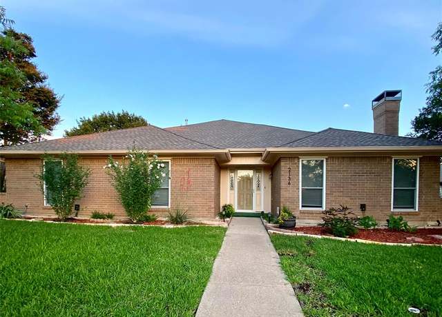 Property at 2136 Tampico Dr, Carrollton, TX 75006, 3 beds, 2.5 baths