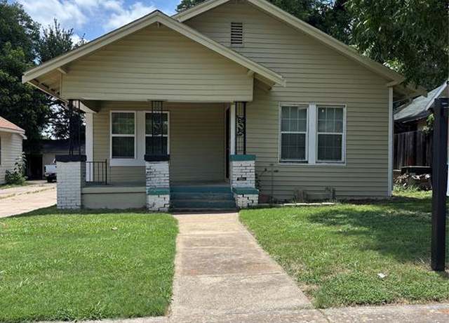 Property at 1248 E Allen Ave, Fort Worth, TX 76104, 5 beds, 3.5 baths