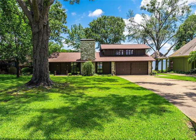 Property at 188 Enchanted Dr, Enchanted Oaks, TX 75156, 3 beds, 3 baths