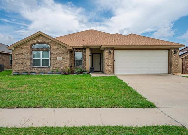 Property at 2200 Golden Eagle Dr, Killeen, TX 76549, 4 beds, 2 baths