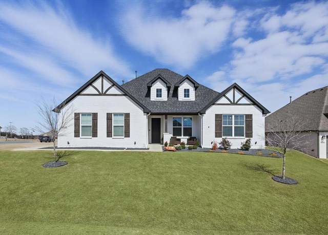 Property at 9320 Bengal Ct, Godley, TX 76044, 3 beds, 2 baths