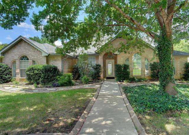 Property at 813 Hunters Glen Trl, Fort Worth, TX 76120, 4 beds, 2 baths