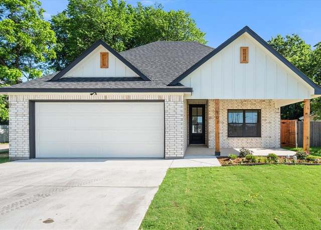 Property at 107 Eureka St, Weatherford, TX 76086, 3 beds, 2 baths