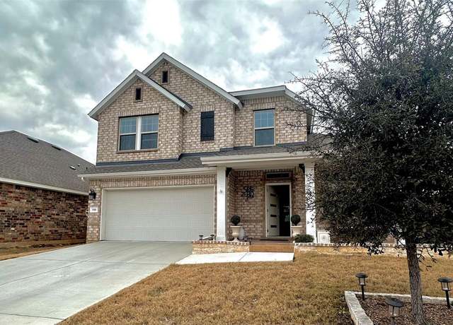 Property at 1900 Highlander Ct, Fort Worth, TX 76120, 4 beds, 2.5 baths