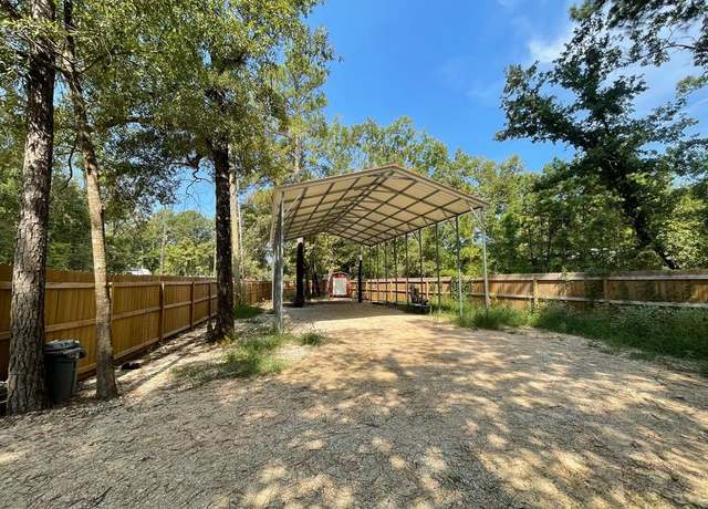 Property at 552 Alta Vista Dr, Livingston, TX 77351