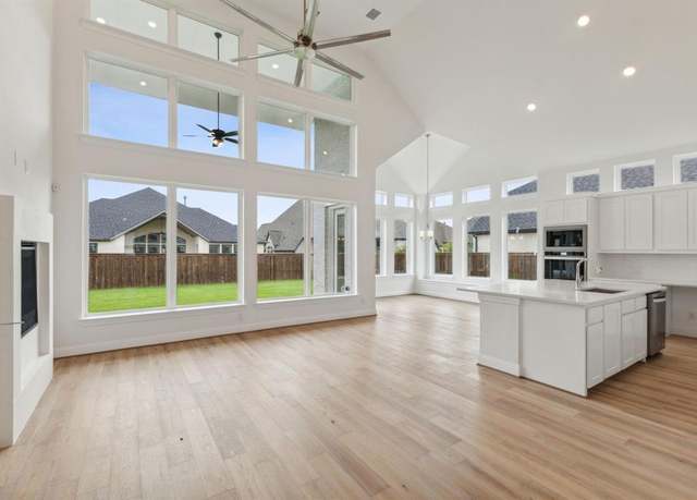 Property at 2830 Shane Dr, Midlothian, TX 76065, 5 beds, 4.5 baths