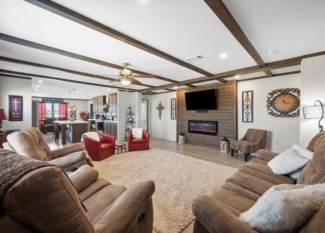 Property at 800 SE County Road 3100, Corsicana, TX 75109, 3 beds, 2 baths