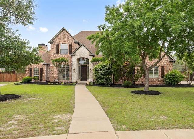 Property at 8 Siesta Cir, Heath, TX 75032, 4 beds, 3.5 baths