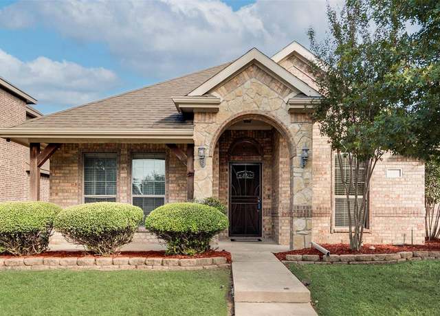 Property at 110 Brook Hollow Ln, Red Oak, TX 75154, 3 beds, 2 baths