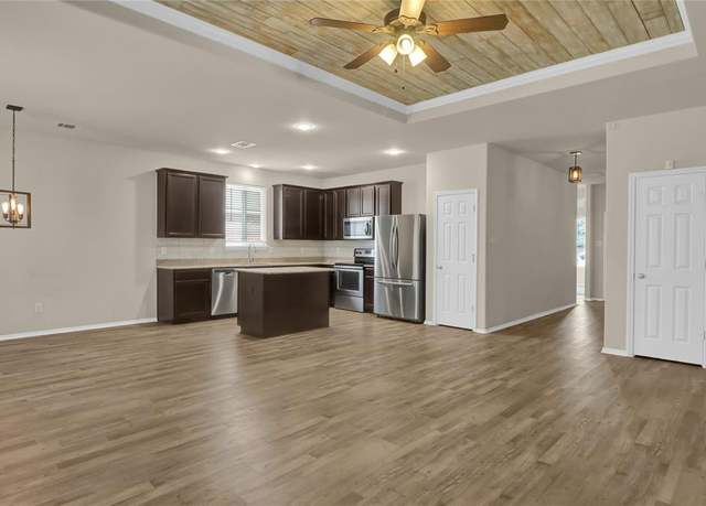 Property at 8305 Trickham Bnd, Fort Worth, TX 76131, 3 beds, 2 baths