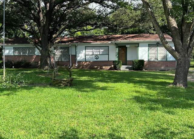 Property at 3725 Colina Ln, Waco, TX 76705, 3 beds, 1 bath