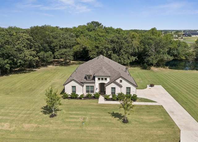 Property at 557 Buckthorn Dr, Royse City, TX 75189, 4 beds, 2.5 baths