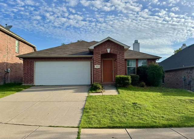 Property at 9832 Dartmouth Dr, Frisco, TX 75035, 3 beds, 2 baths