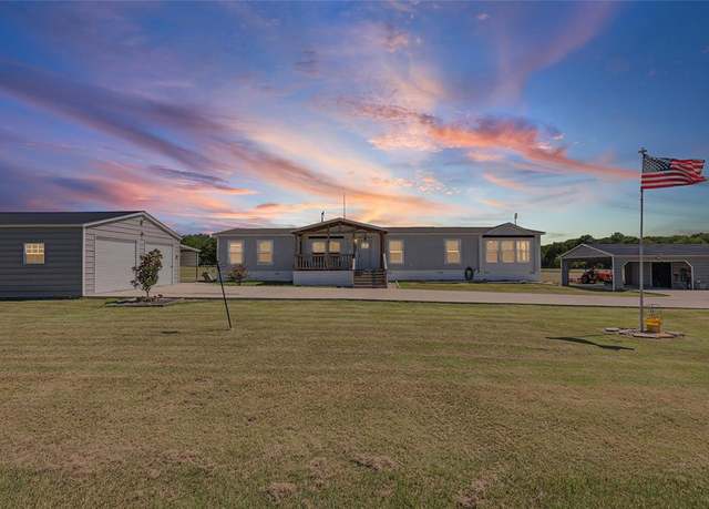 Property at 707 County Road 2178, Greenville, TX 75402, 5 beds, 2 baths