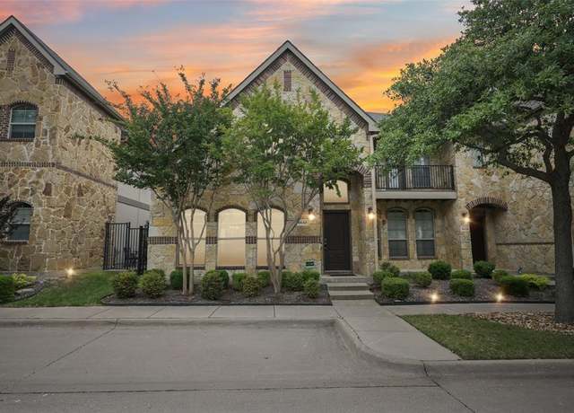 Property at 8632 Papa Trl, Mckinney, TX 75070, 2 beds, 2.5 baths