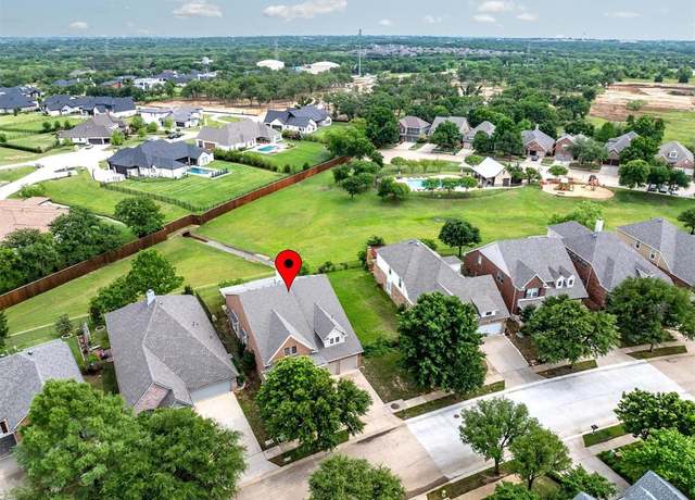 Property at 1390 Bonham Pkwy, Lantana, TX 76226, 3 beds, 2 baths