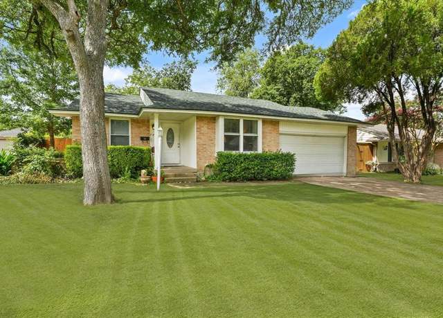 Property at 741 Dumont Dr, Richardson, TX 75080, 3 beds, 2 baths