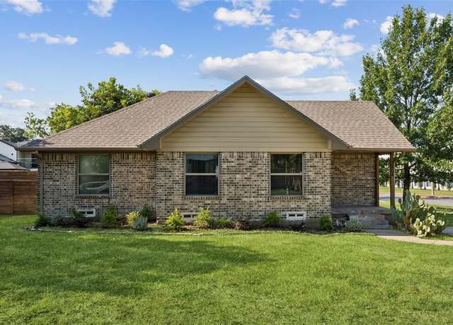 Property at 3804 Eaton Dr, Dallas, TX 75220, 3 beds, 2 baths