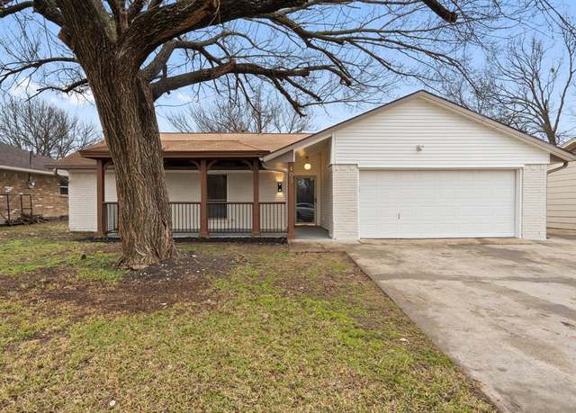 Property at 403 Valentine Ln, Wylie, TX 75098, 3 beds, 2 baths