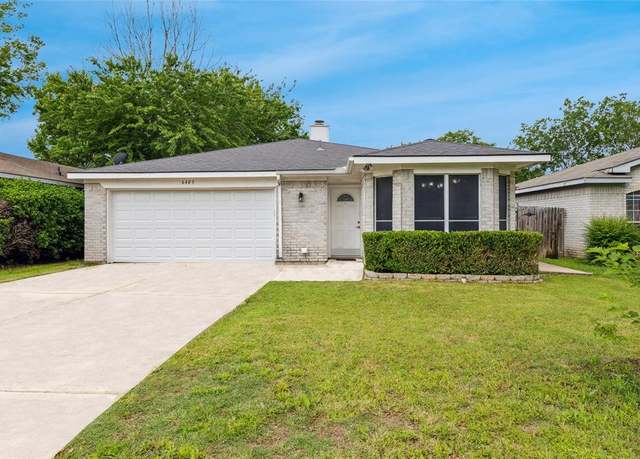 Property at 6405 Longmont Trl, Fort Worth, TX 76179, 3 beds, 2 baths