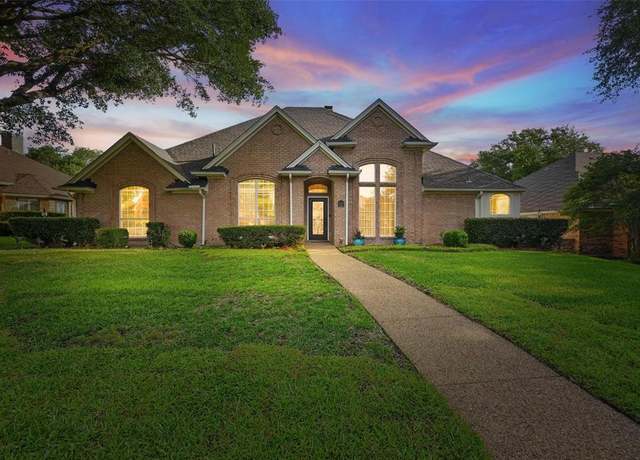 Property at 1521 Treeline Dr, Desoto, TX 75115, 4 beds, 2.5 baths