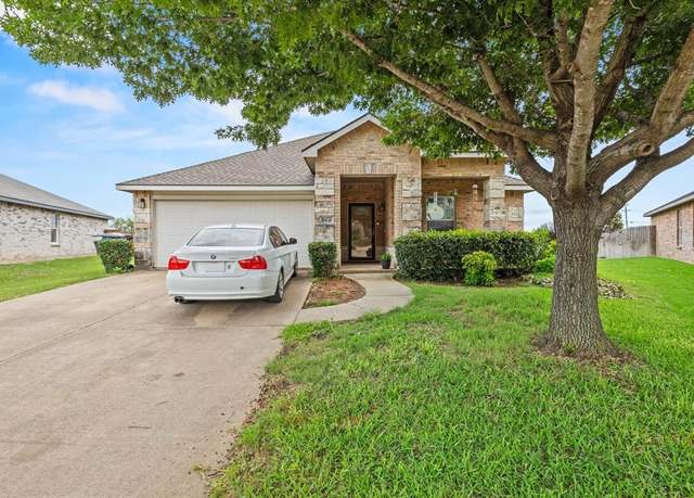 Property at 10645 Flagstaff Run, Fort Worth, TX 76140, 4 beds, 2 baths